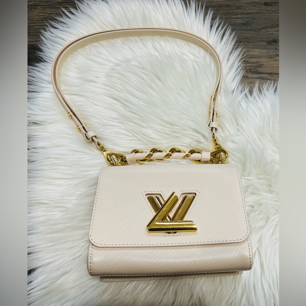 Louis Vuitton Twist PM - Epi grained leather